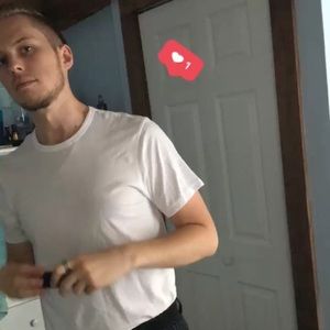 Meet your Posher, Troy